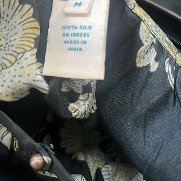 SUNDANCE 100% SILK FLORAL BLOUSE‎ SIZE M - Picture 8 of 9